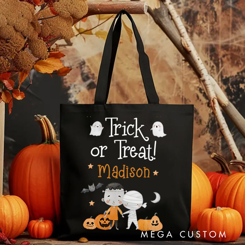 【🔥Hot Sale🔥】Personalized Trick or Treat Illustration Featuring Ghosts Bats and Name for a Festive Halloween Celebration Tote Bag